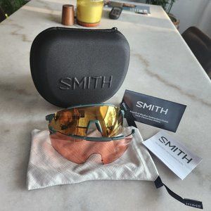 Smith Pivlock Ruckus Sunglasses Chromapop